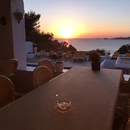 Cala Moli Cala Tarida (Ibiza)